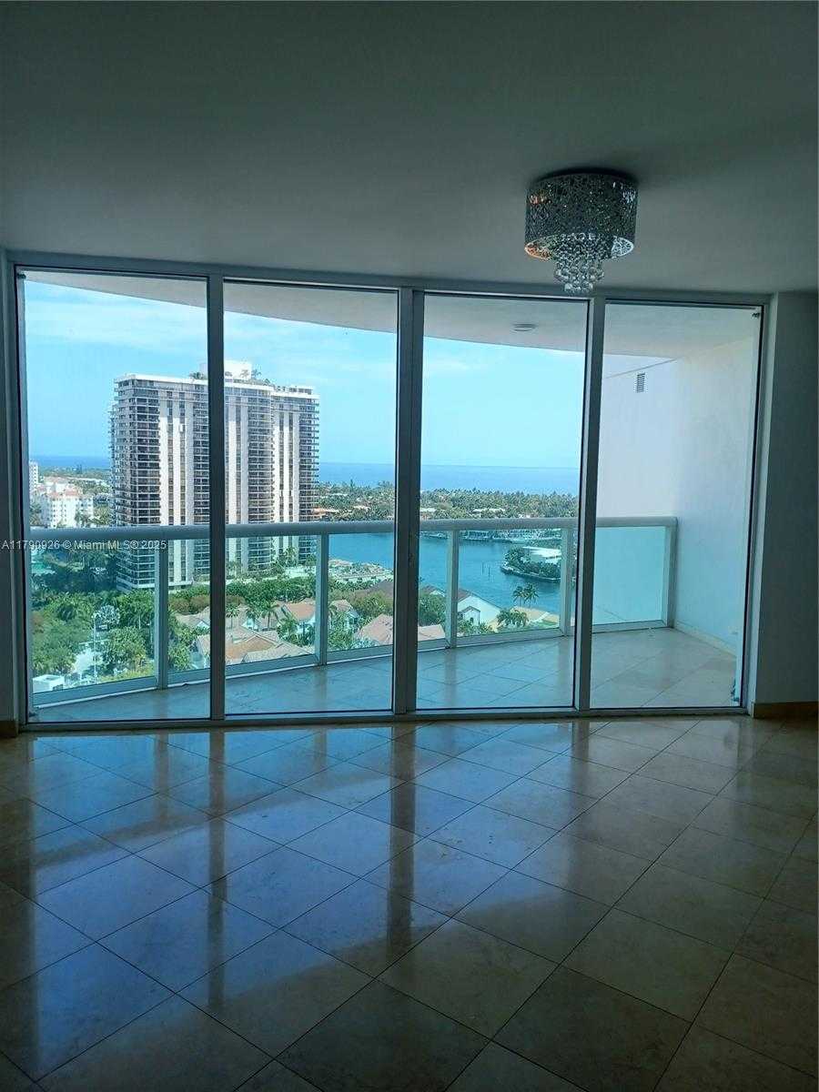 Small Image of 19400 #1831, Aventura Number 3