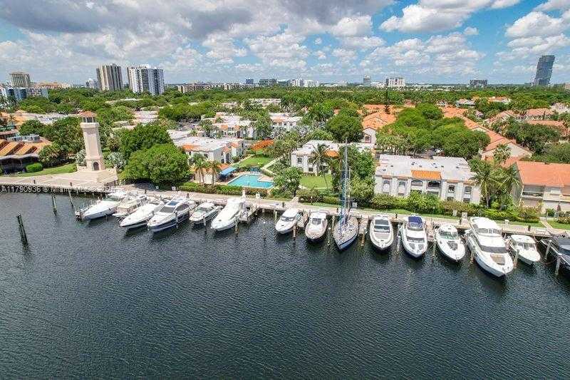 Small Image of 3544 MAGELLAN CIR #117, Aventura Number 37