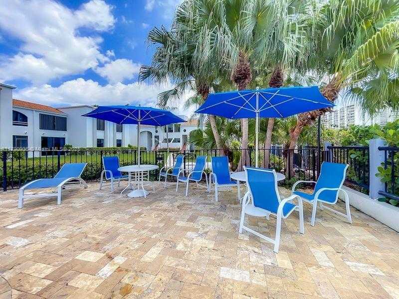 Small Image of 3544 MAGELLAN CIR #117, Aventura Number 40