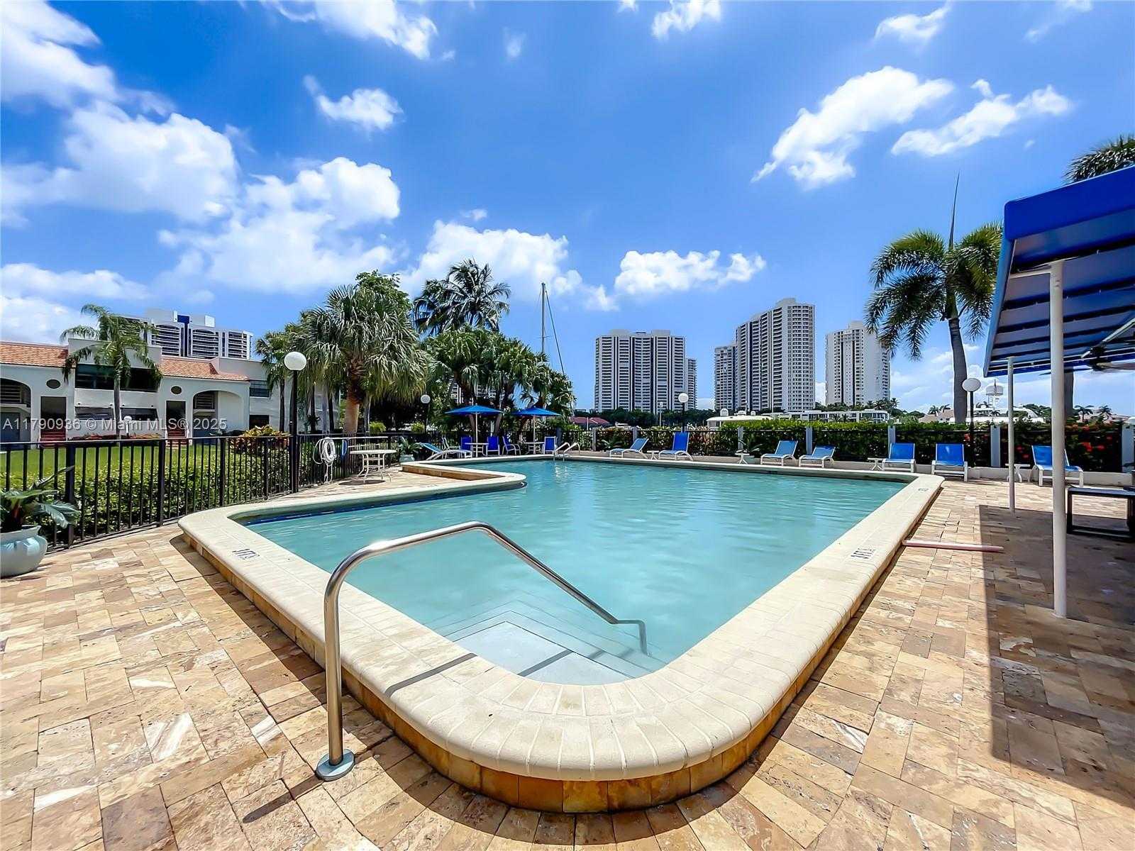 Small Image of 3544 MAGELLAN CIR #117, Aventura Number 41