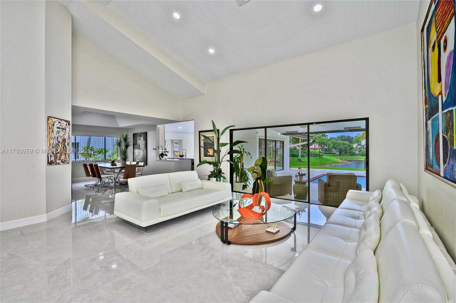 Small Image of 6021 NORTH WEST 61ST ST, Parkland Number 13