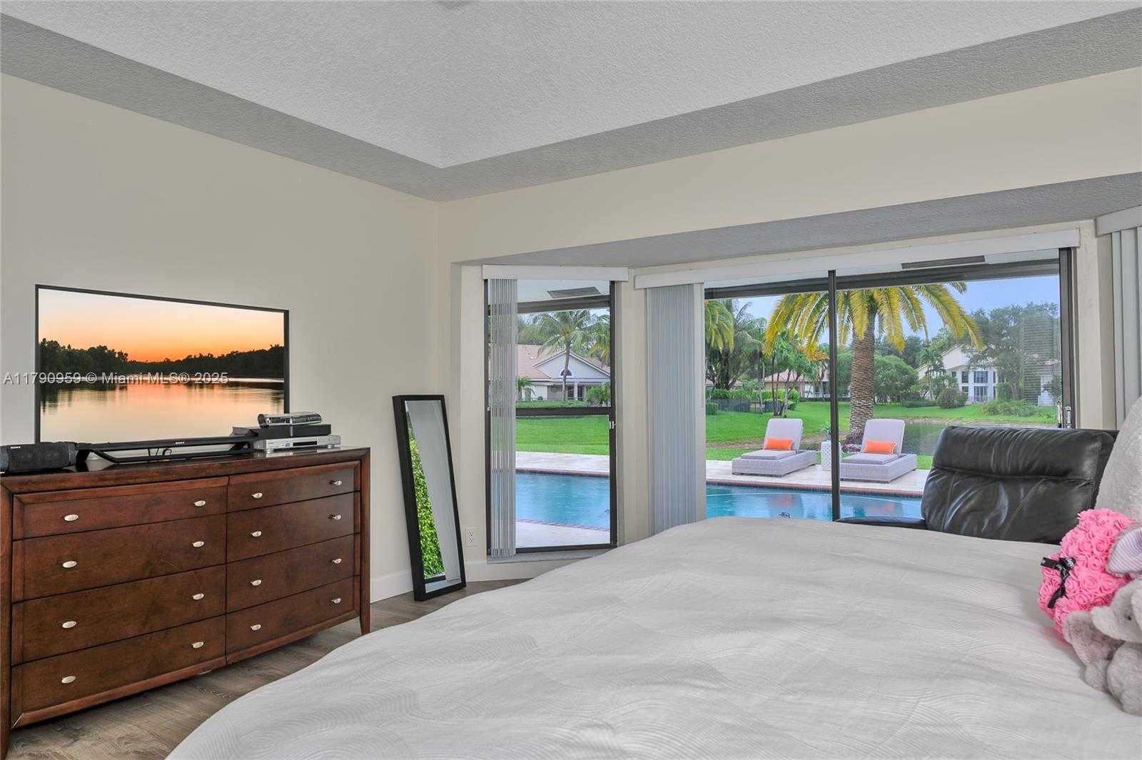 Small Image of 6021 NORTH WEST 61ST ST, Parkland Number 22
