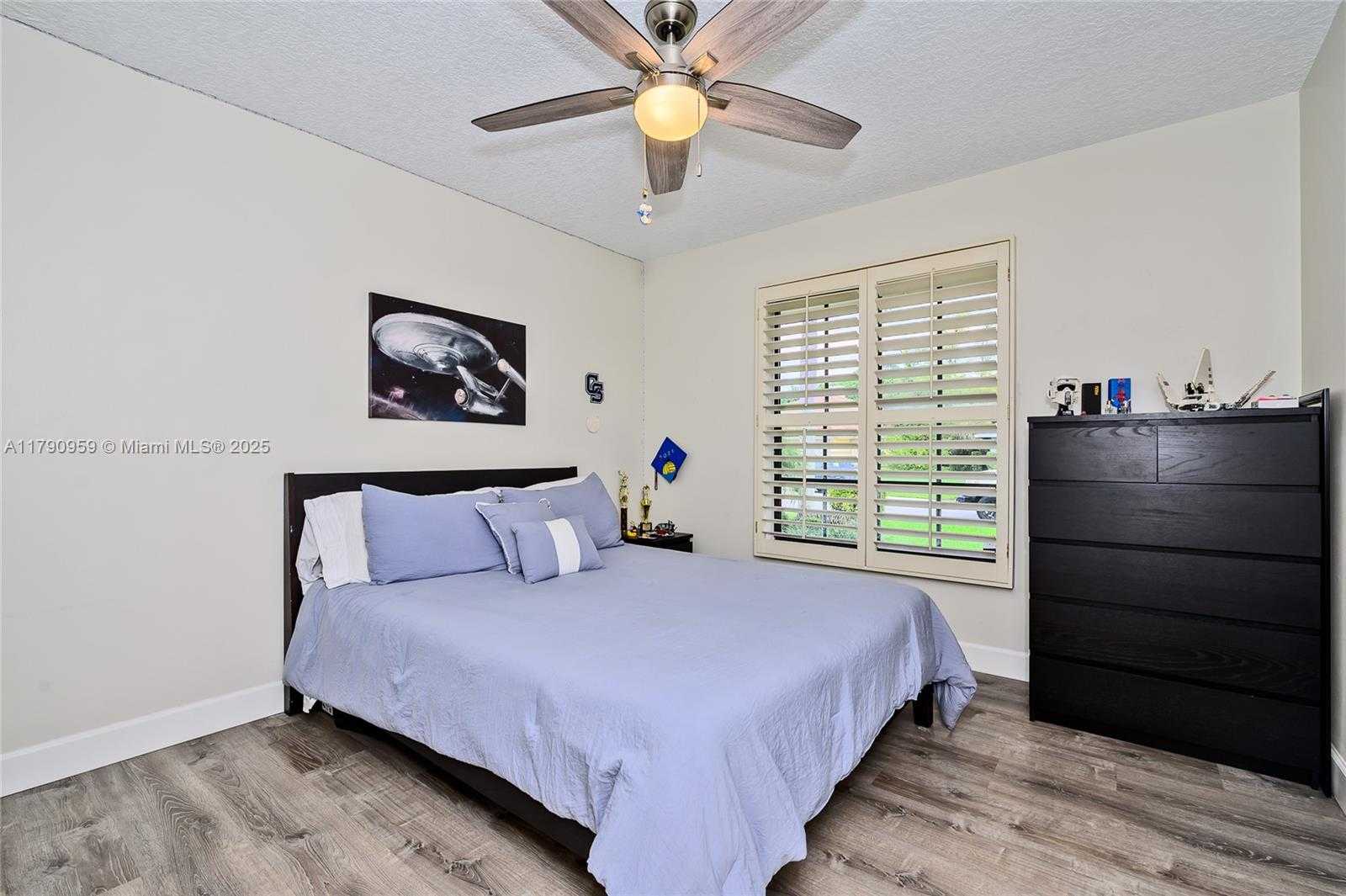 Small Image of 6021 NORTH WEST 61ST ST, Parkland Number 26