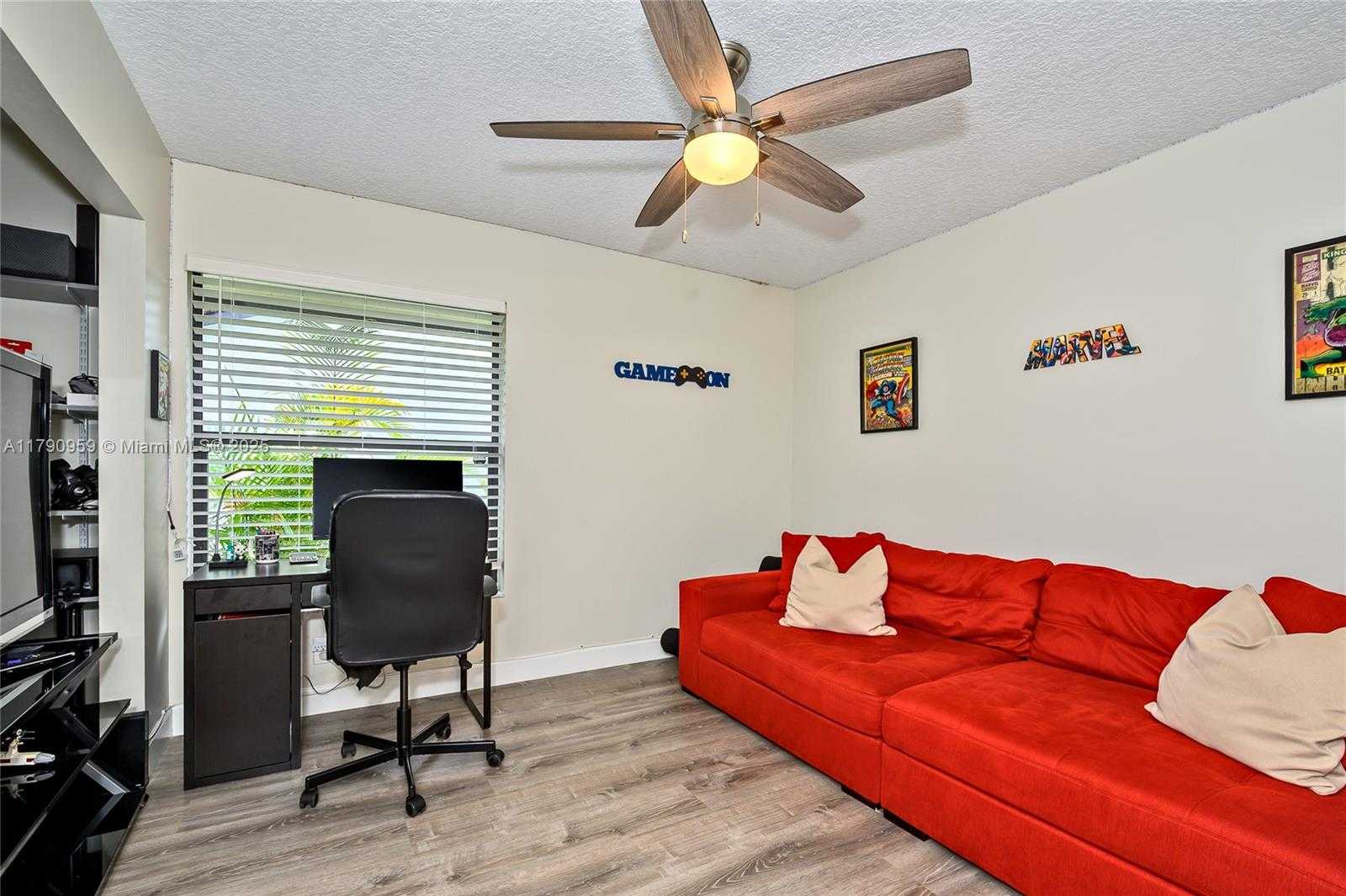 Small Image of 6021 NORTH WEST 61ST ST, Parkland Number 30