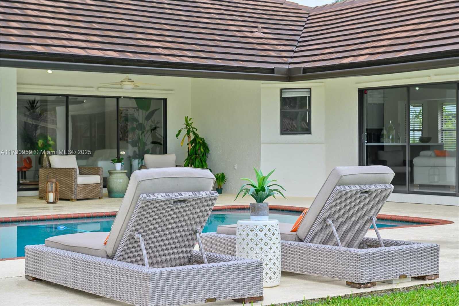 Small Image of 6021 NORTH WEST 61ST ST, Parkland Number 33