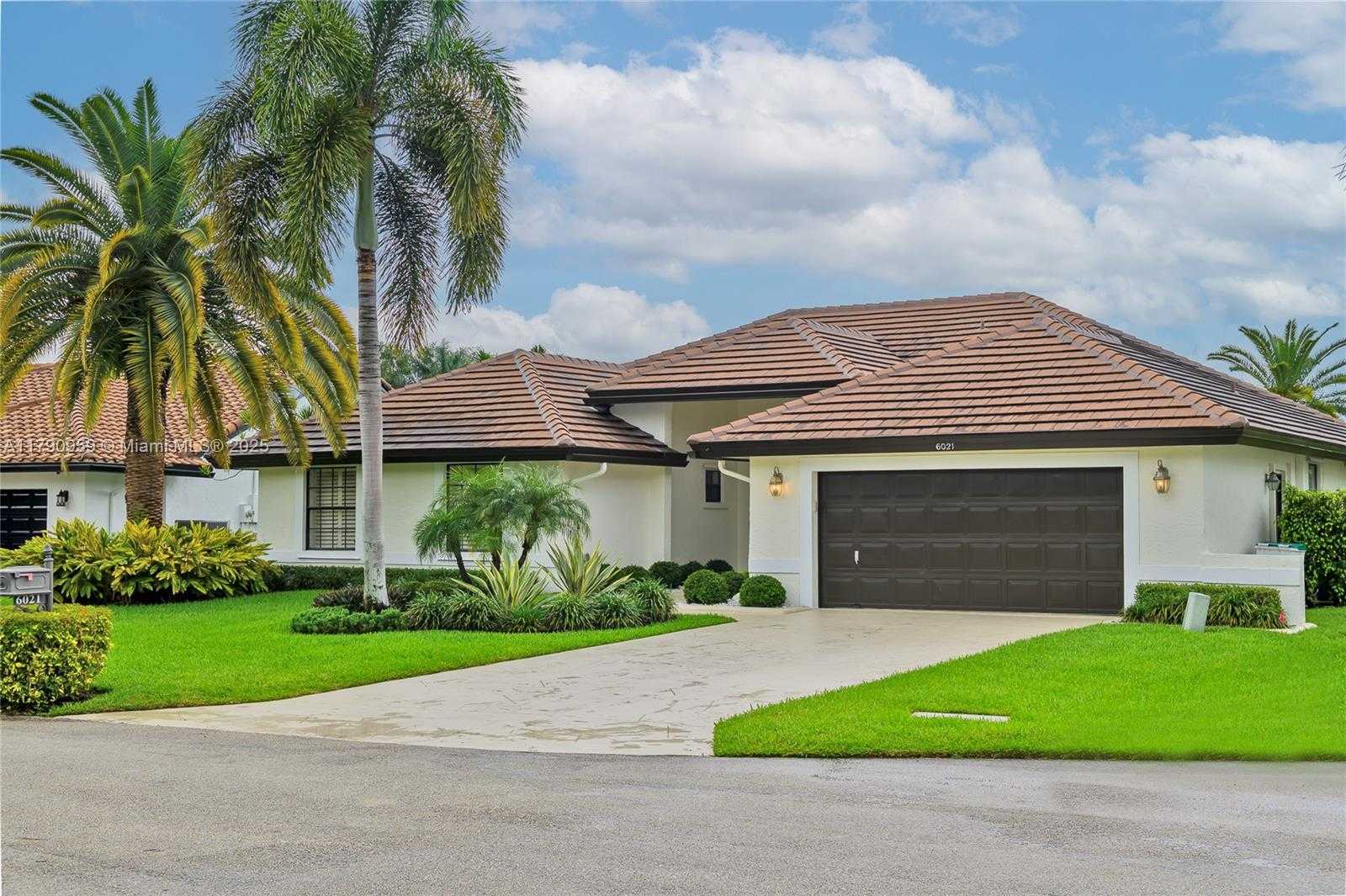 Small Image of 6021 NORTH WEST 61ST ST, Parkland Number 4