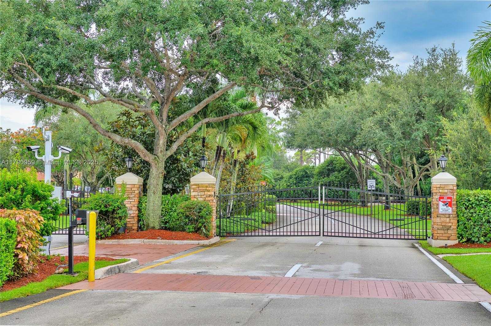 Small Image of 6021 NORTH WEST 61ST ST, Parkland Number 6