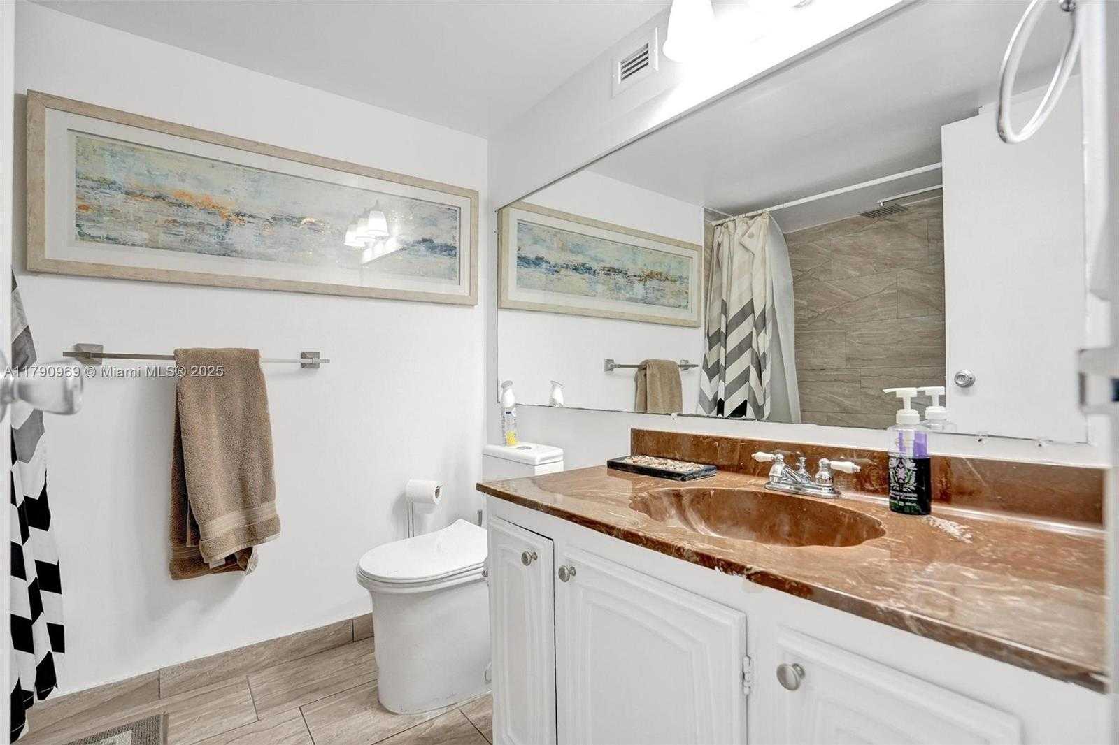 Small Image of 2017 SOUTH OCEAN DR #205, Hallandale Beach Number 10