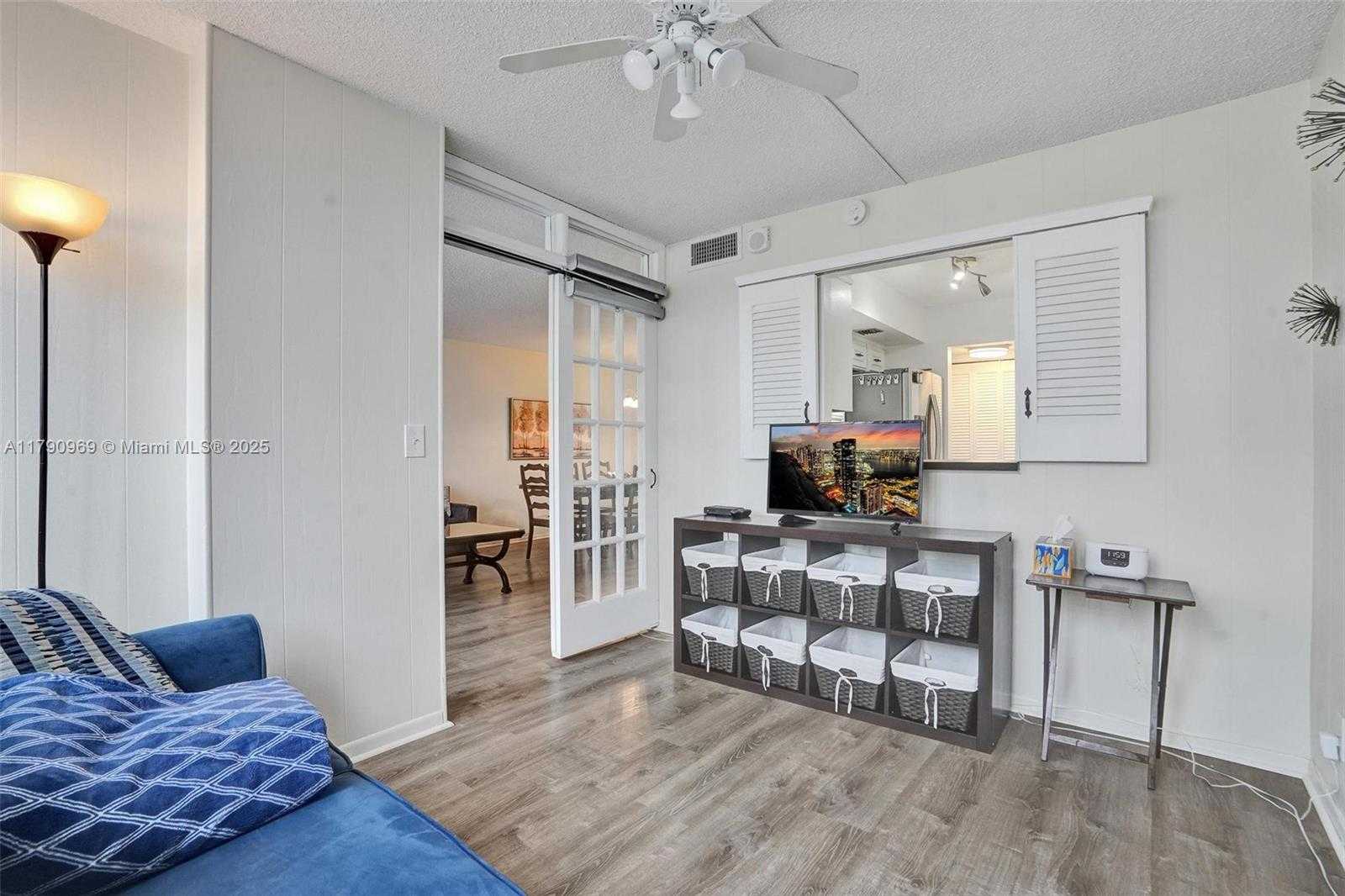 Small Image of 2017 SOUTH OCEAN DR #205, Hallandale Beach Number 18
