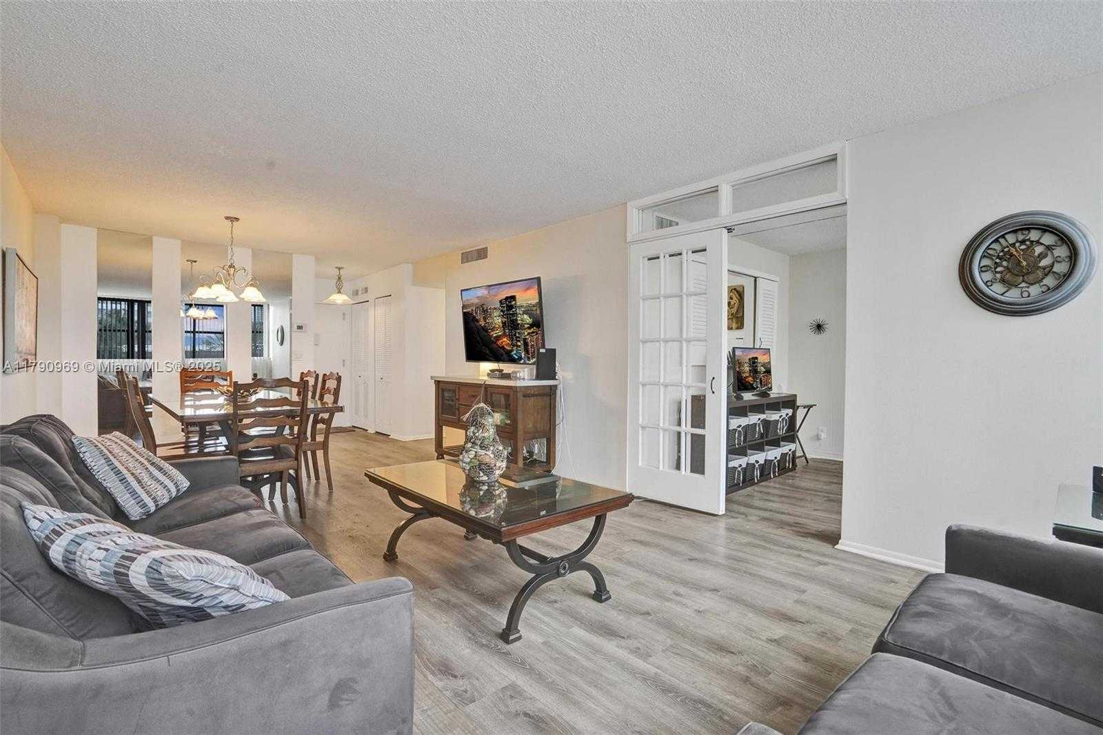 Small Image of 2017 SOUTH OCEAN DR #205, Hallandale Beach Number 20