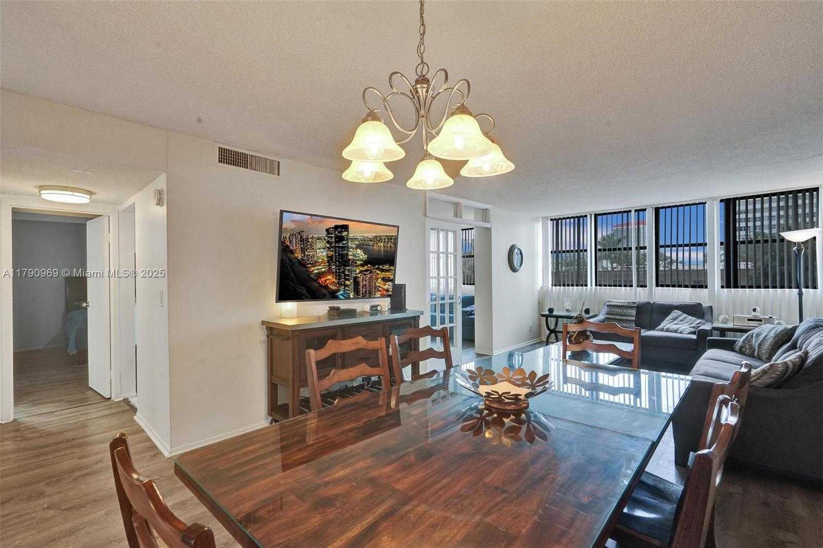 Small Image of 2017 SOUTH OCEAN DR #205, Hallandale Beach Number 25