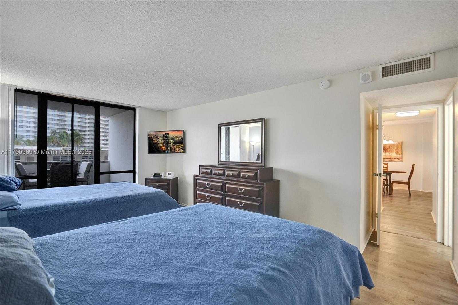 Small Image of 2017 SOUTH OCEAN DR #205, Hallandale Beach Number 8
