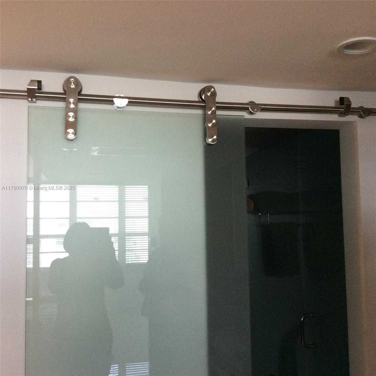 Small Image of 100 LINCOLN RD #1214A, Miami Beach Number 3