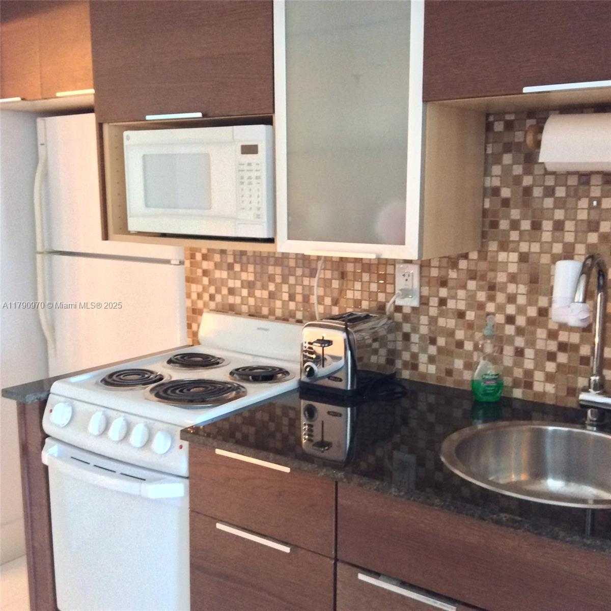 Small Image of 100 LINCOLN RD #1214A, Miami Beach Number 8