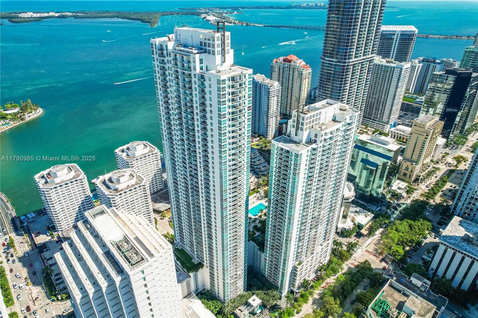 Small Image of 950 BRICKELL BAY DR #4906, Miami Number 13