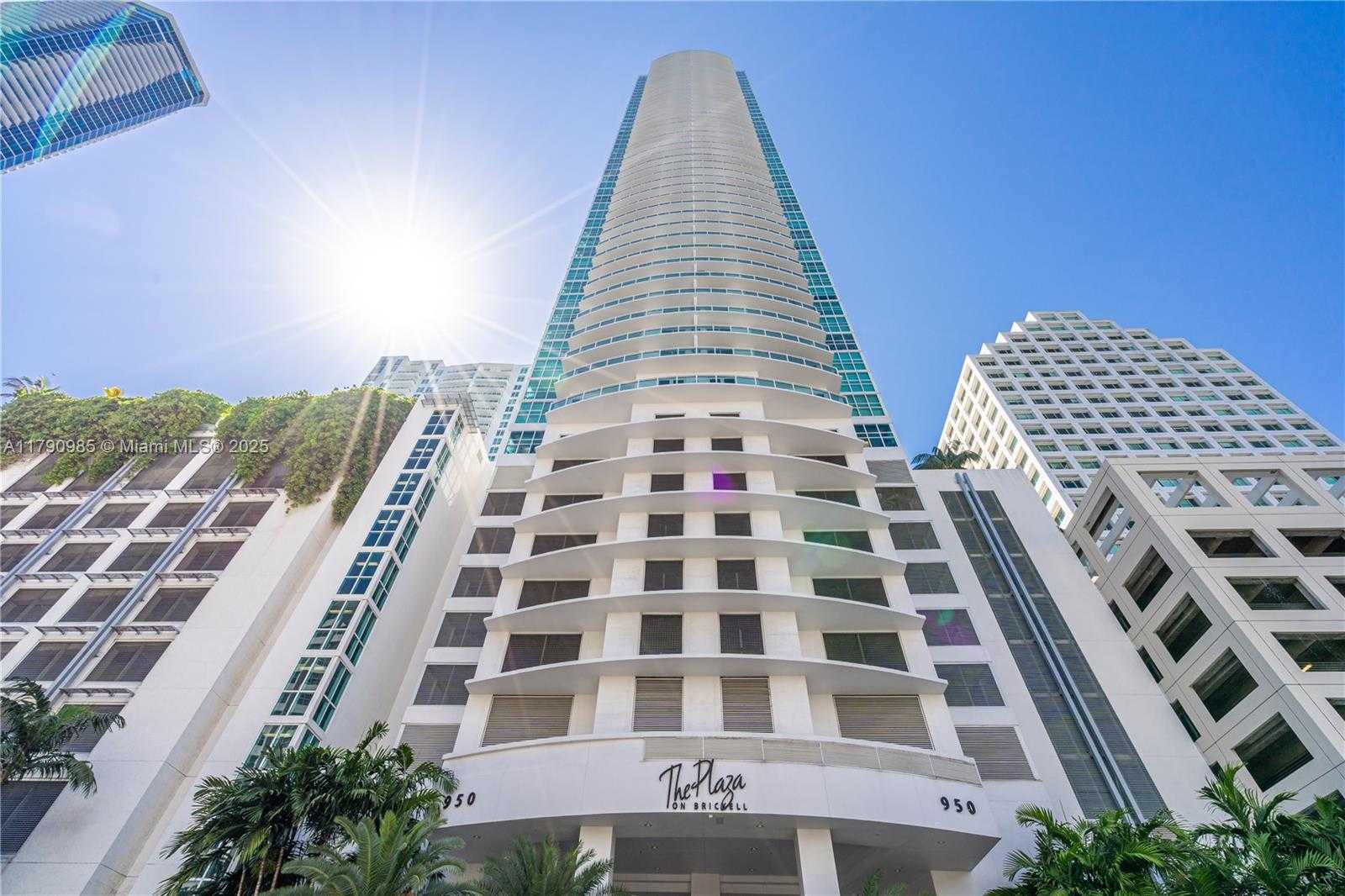 Small Image of 950 BRICKELL BAY DR #4906, Miami Number 17
