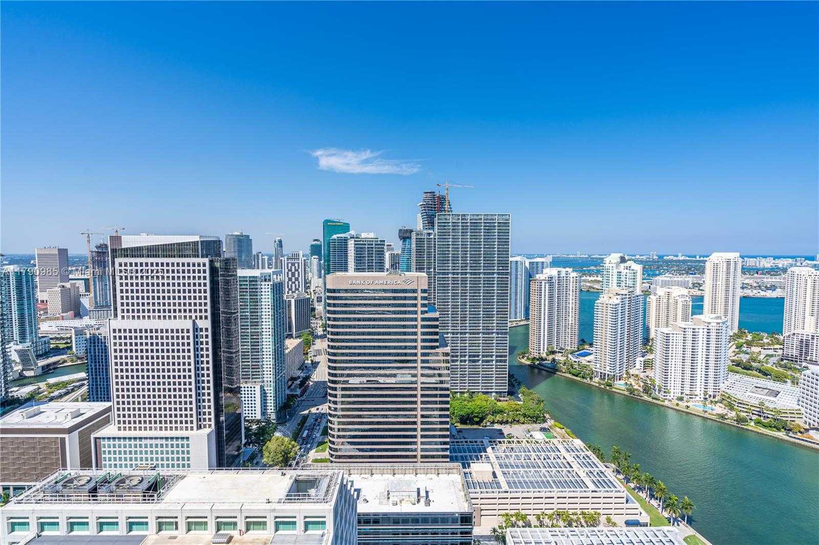 Small Image of 950 BRICKELL BAY DR #4906, Miami Number 18