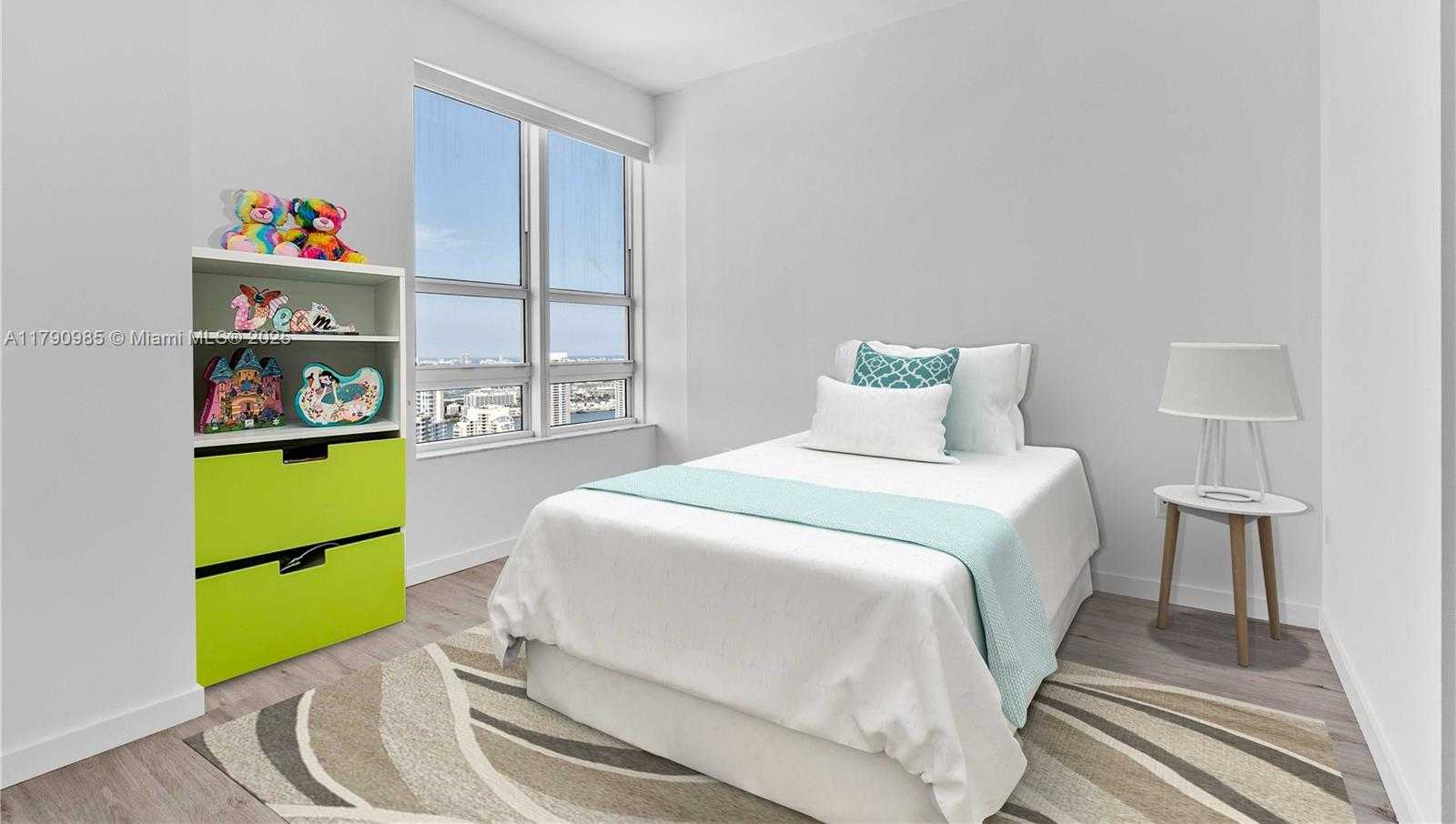 Small Image of 950 BRICKELL BAY DR #4906, Miami Number 7
