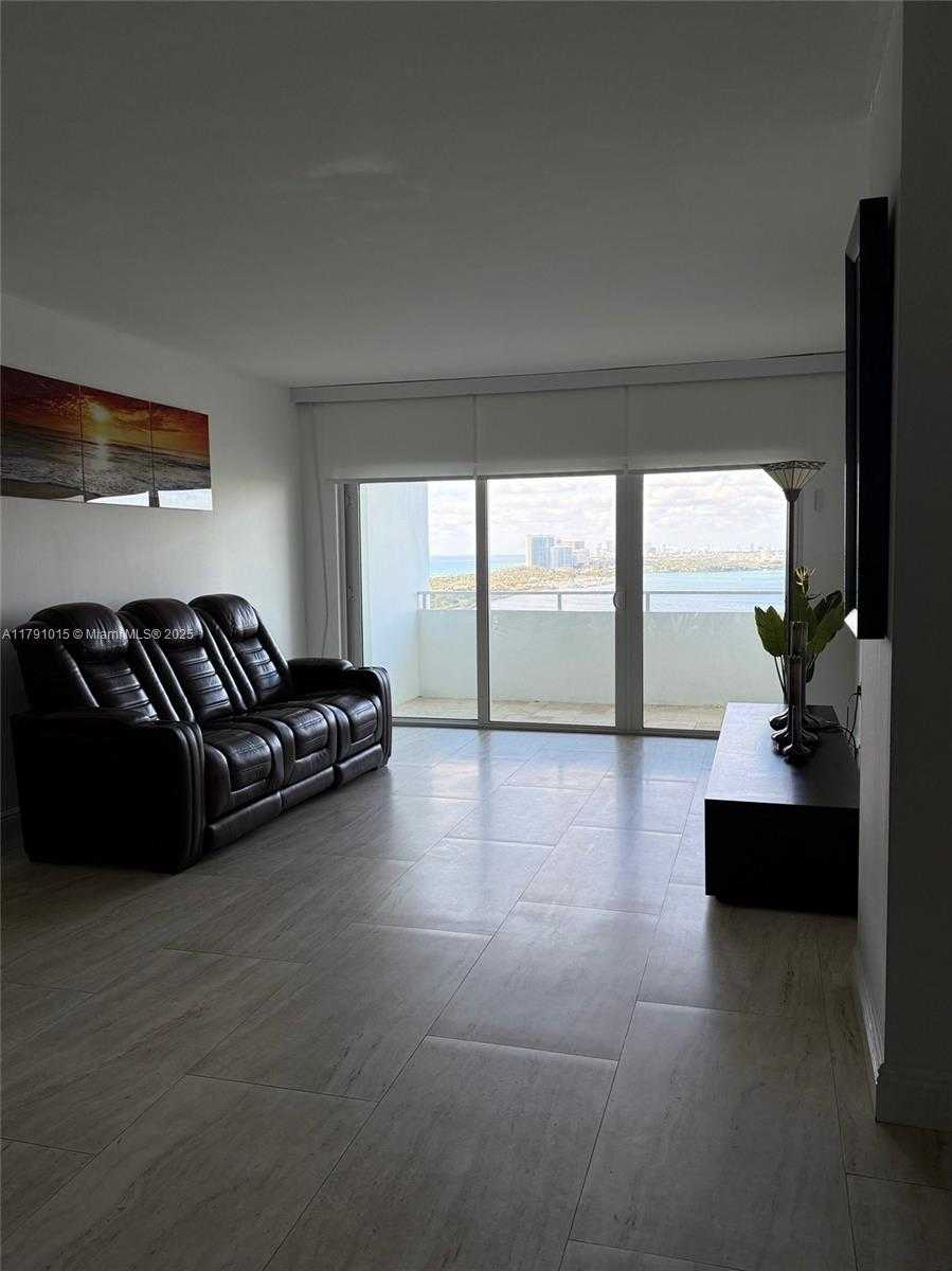 Small Image of 500 BAYVIEW DR #PH-18, Sunny Isles Beach Number 12