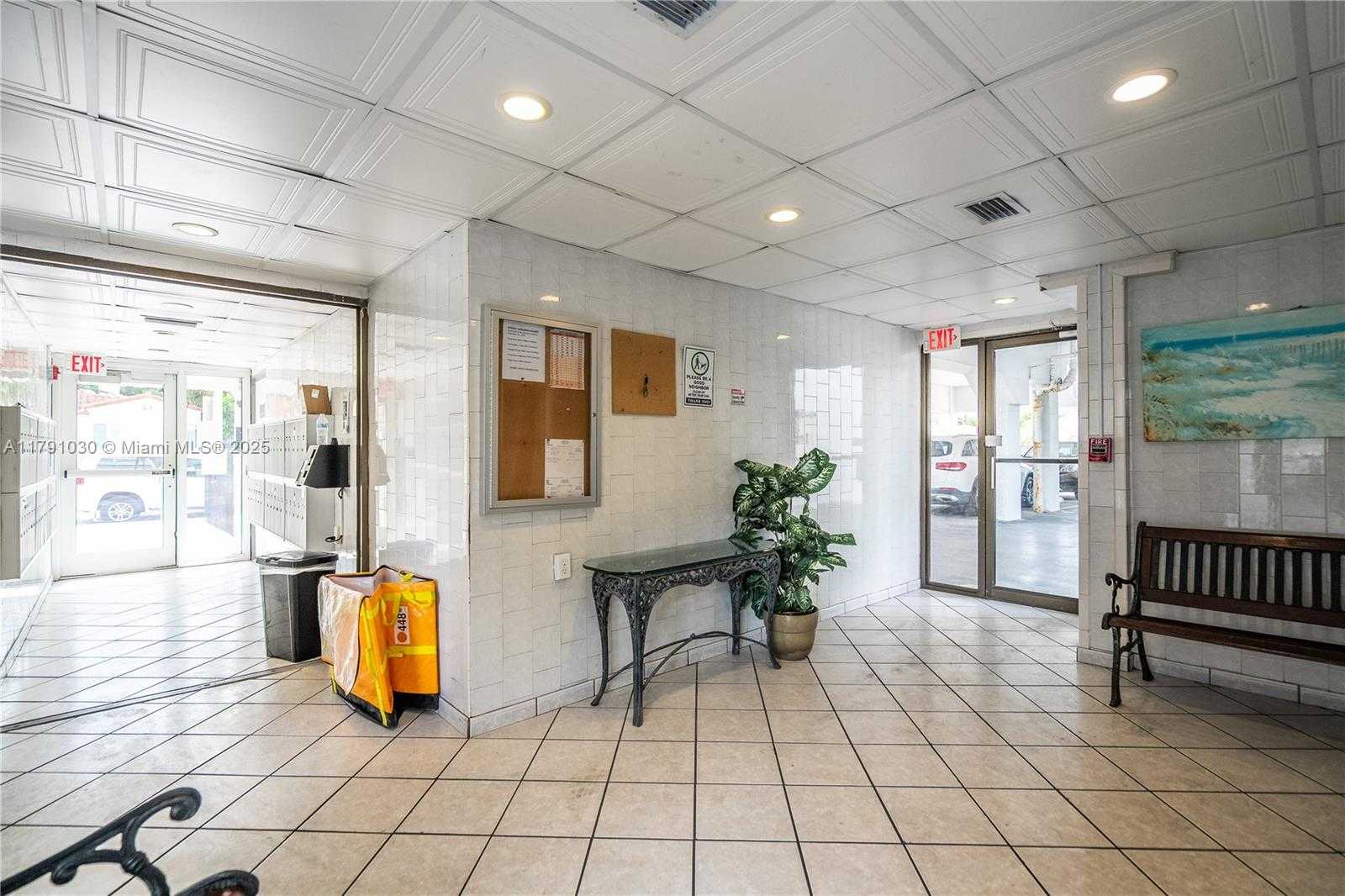 Small Image of 7850 BYRON AVE #207, Miami Beach Number 29