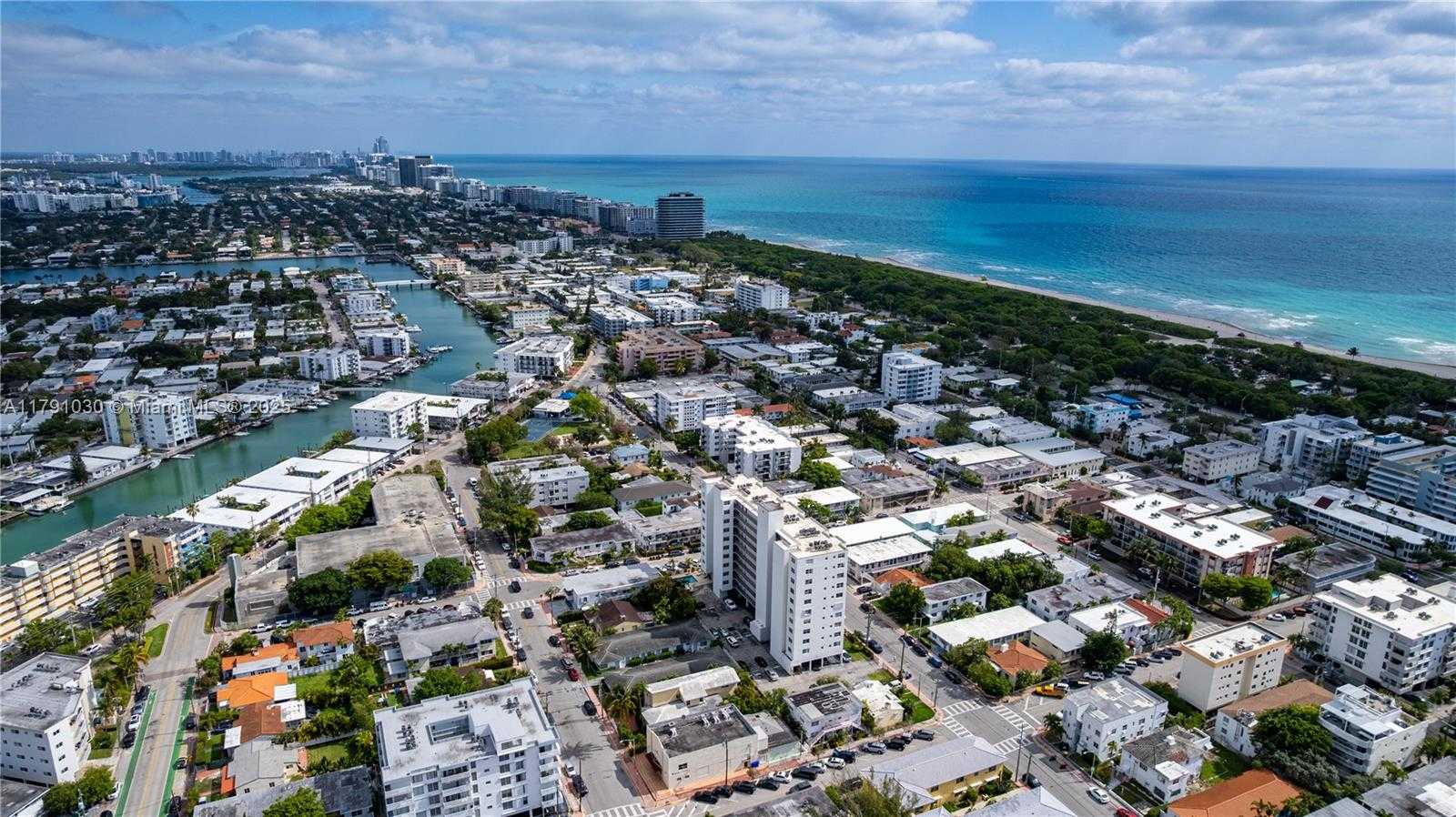 Small Image of 7850 BYRON AVE #207, Miami Beach Number 36