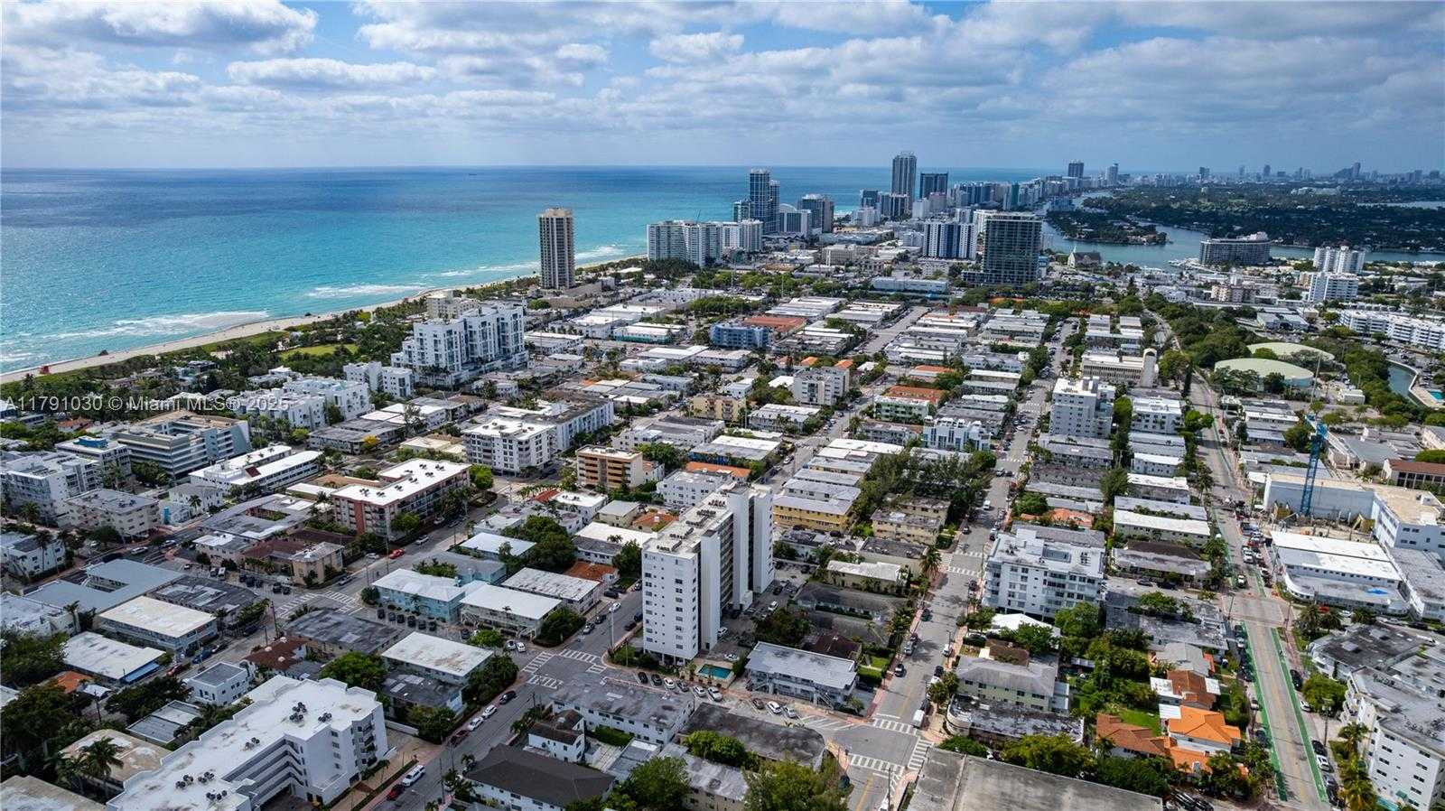 Small Image of 7850 BYRON AVE #207, Miami Beach Number 37