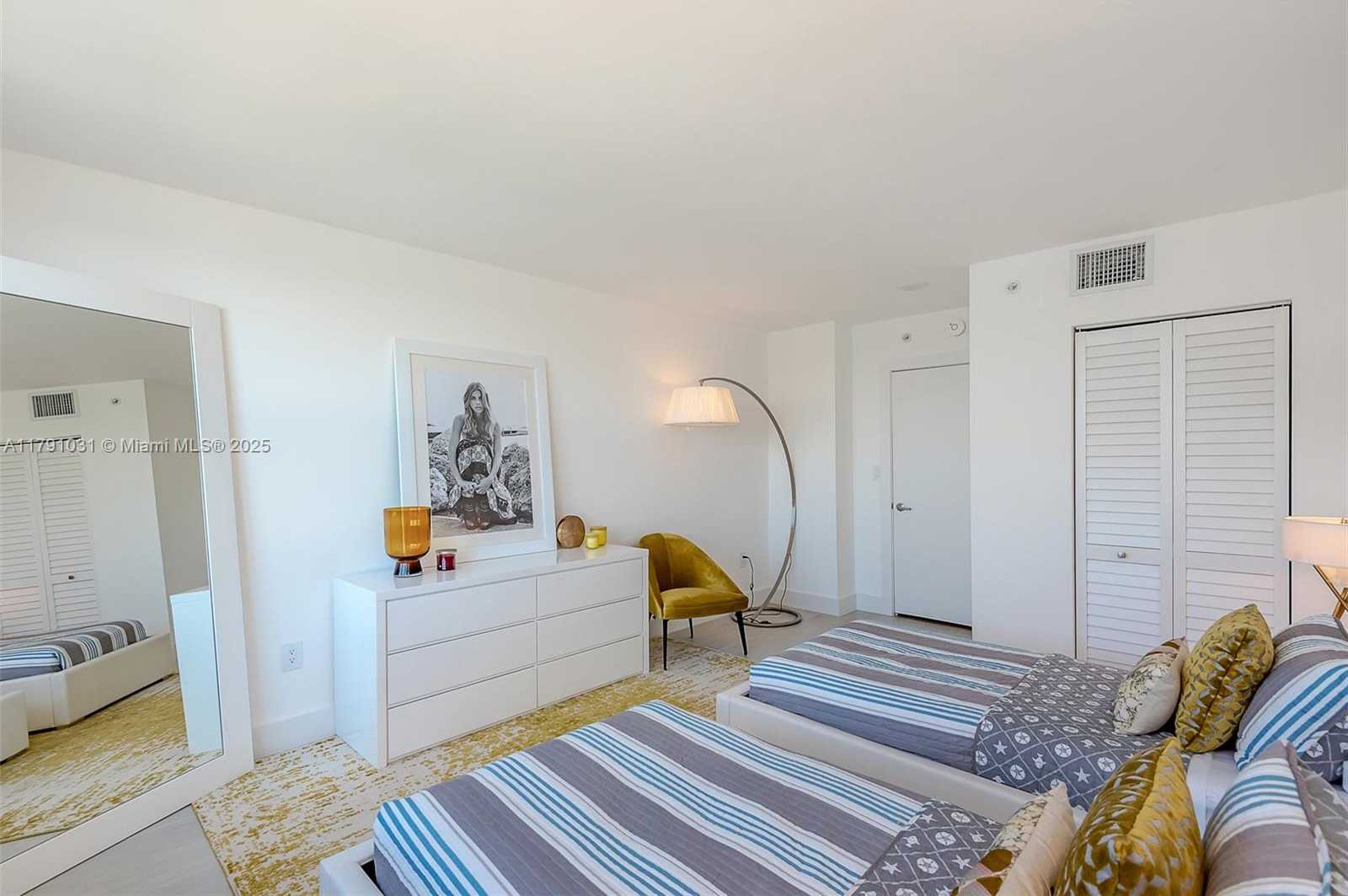 Small Image of 90 ALTON RD #2410, Miami Beach Number 19