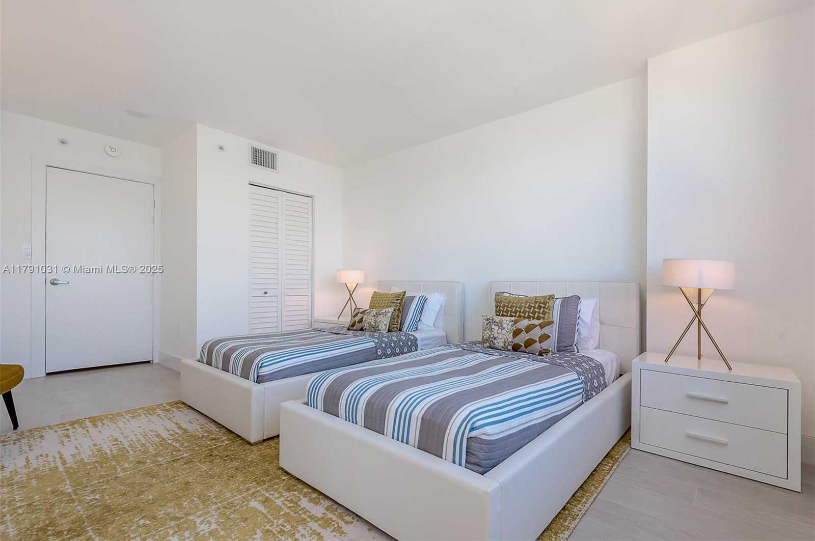 Small Image of 90 ALTON RD #2410, Miami Beach Number 20