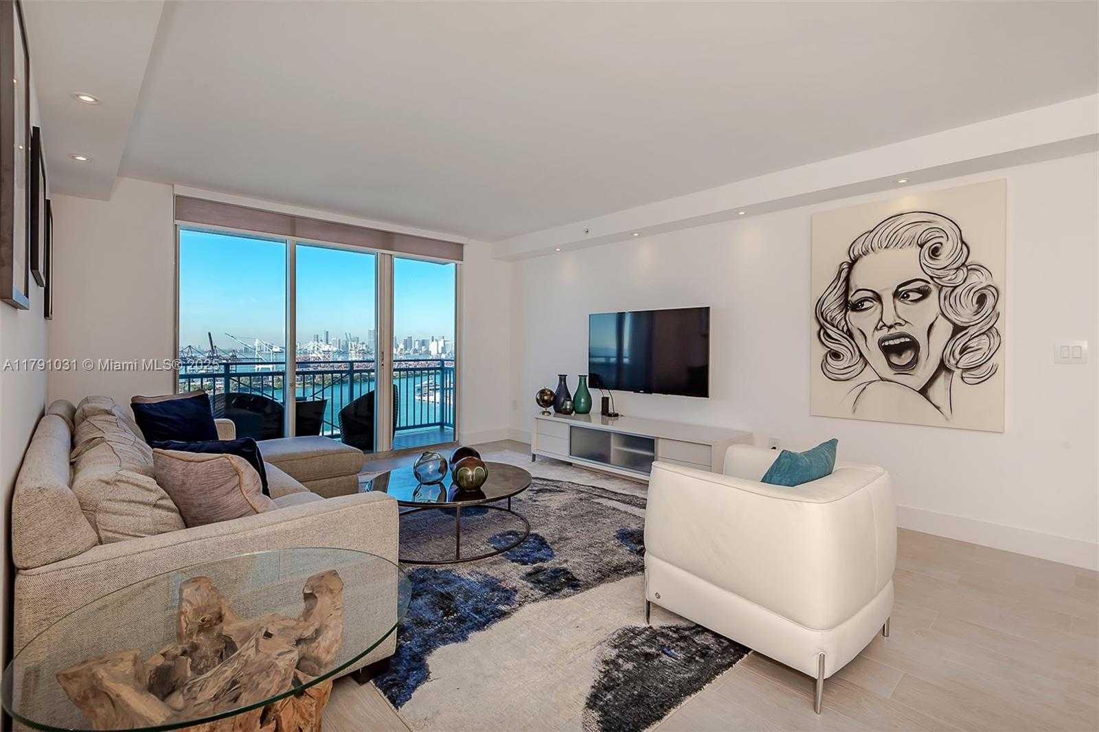 Small Image of 90 ALTON RD #2410, Miami Beach Number 3