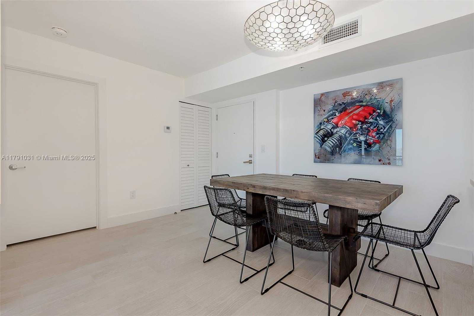Small Image of 90 ALTON RD #2410, Miami Beach Number 5