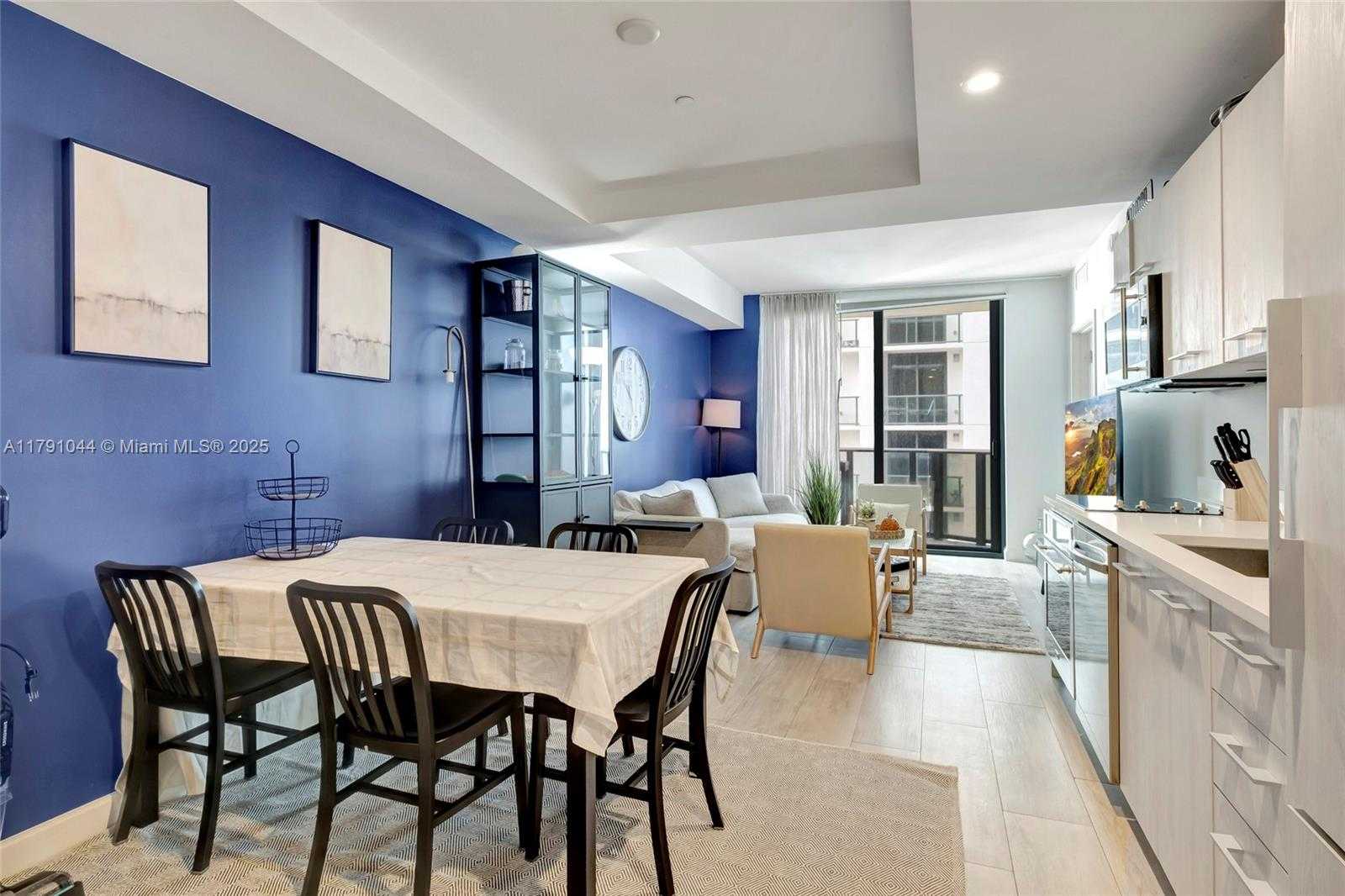 Small Image of 55 SOUTH WEST 9TH ST #3509, Miami Number 24