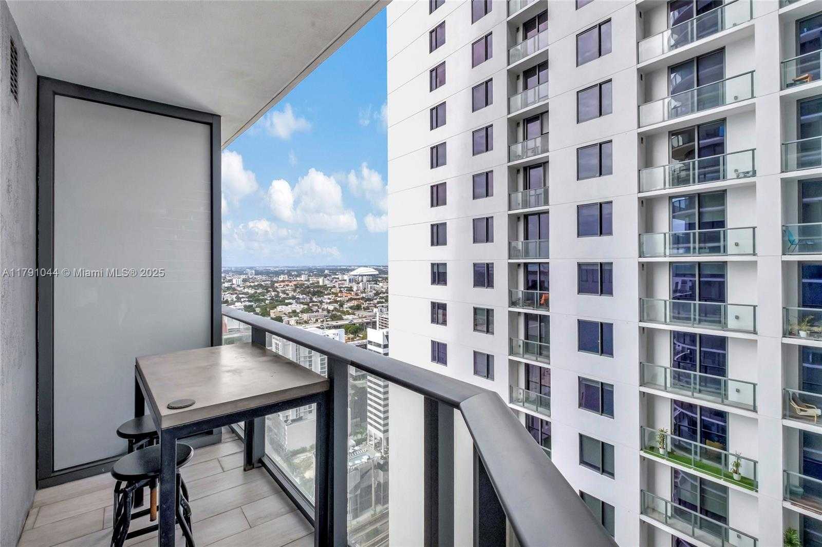 Small Image of 55 SOUTH WEST 9TH ST #3509, Miami Number 41