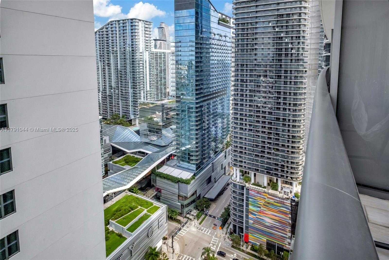 Small Image of 55 SOUTH WEST 9TH ST #3509, Miami Number 43