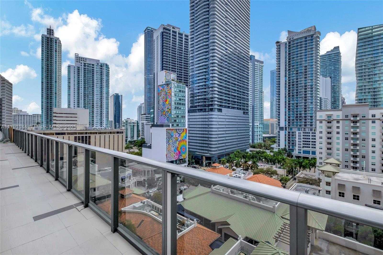 Small Image of 55 SOUTH WEST 9TH ST #3509, Miami Number 46