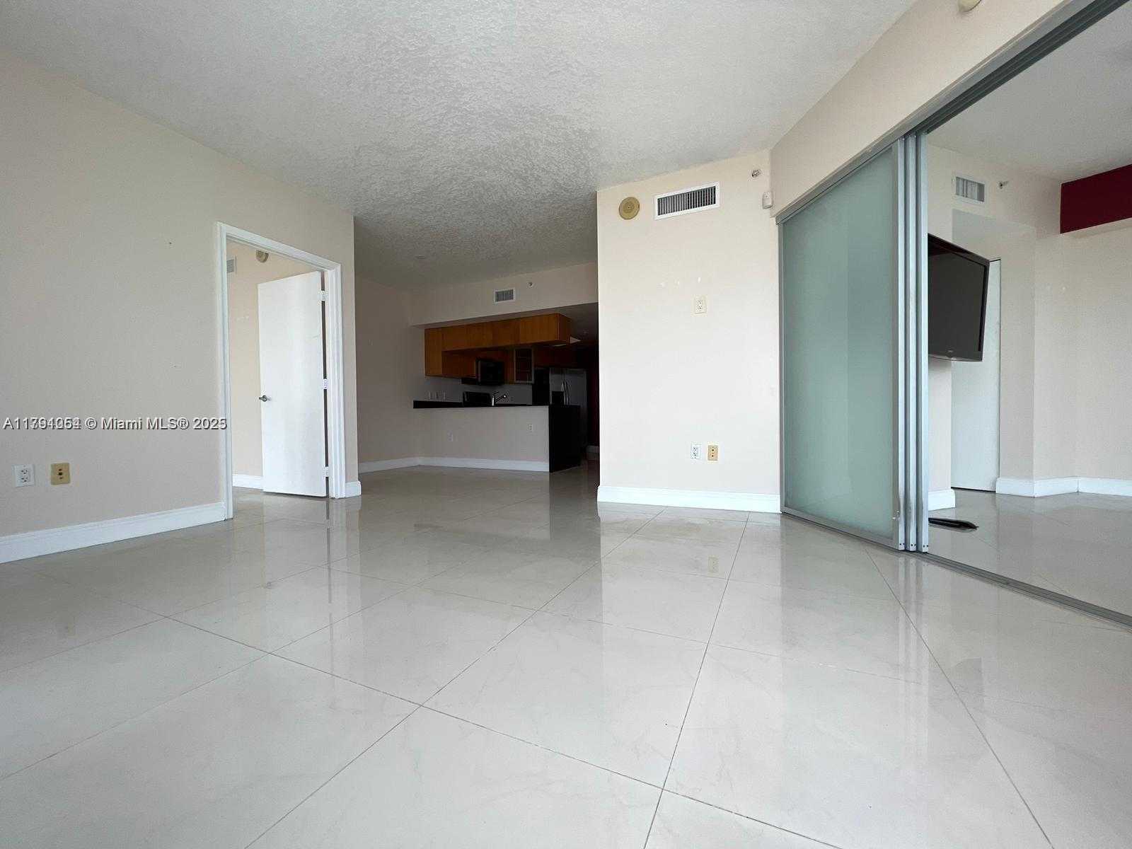 Small Image of 1750 NORTH BAYSHORE DR #4502, Miami Number 5