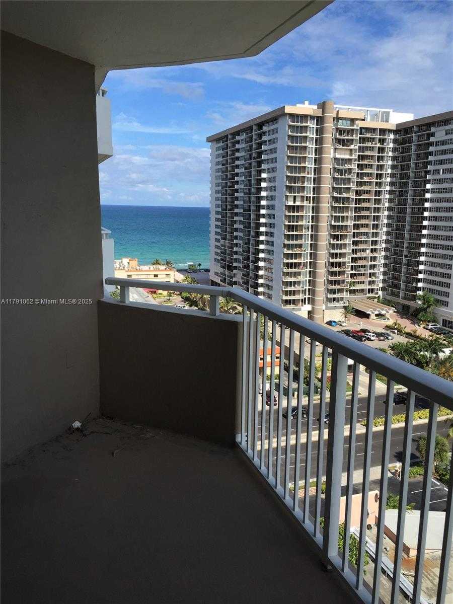 Small Image of 1985 SOUTH OCEAN DR #12J, Hallandale Beach Number 14