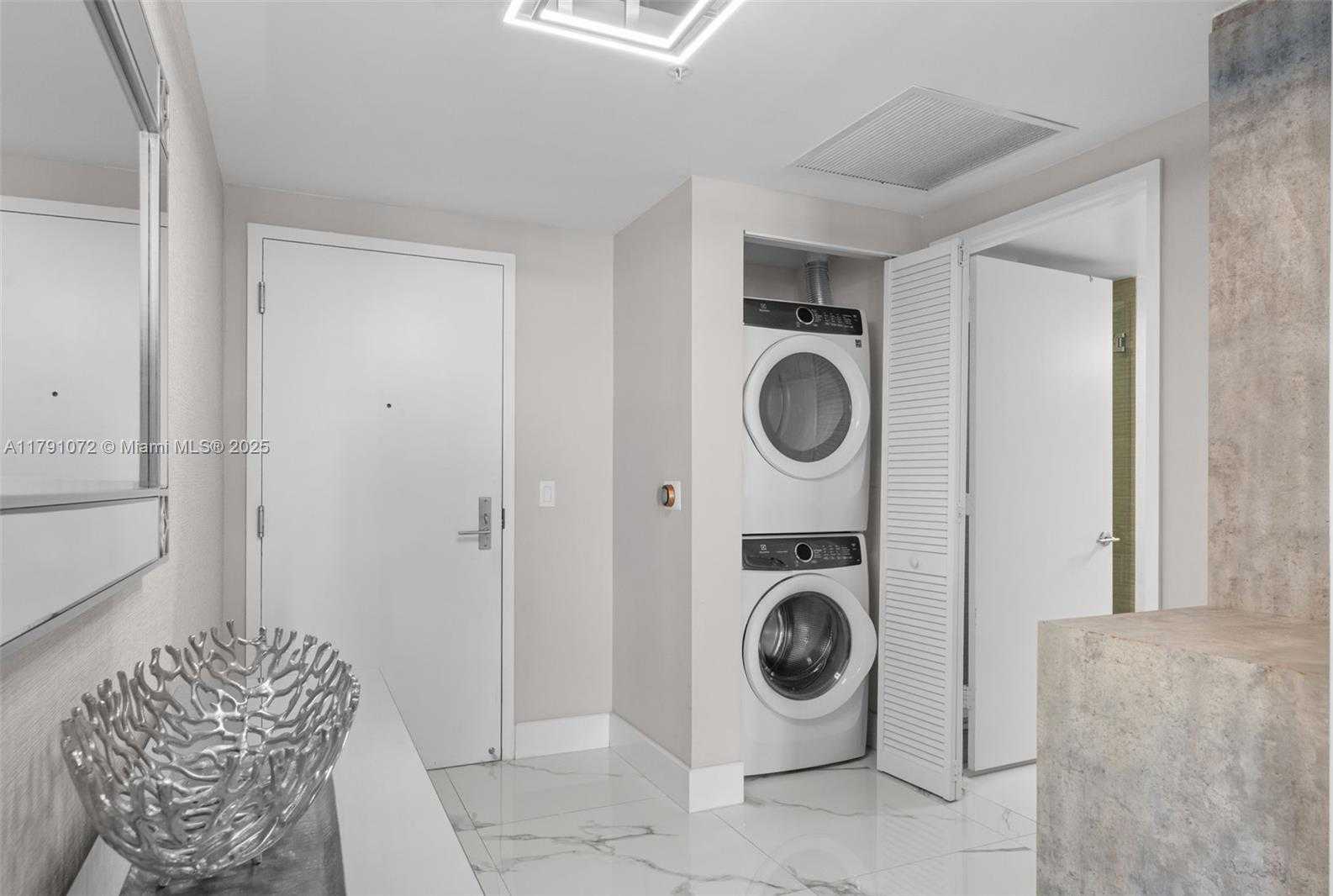 Small Image of 300 SUNNY ISLES BLVD #4-2206, Sunny Isles Beach Number 30