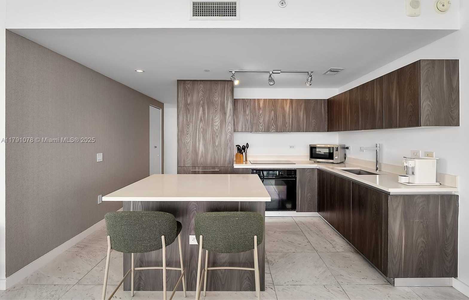 Small Image of 3131 NORTH EAST 7TH AVE #3601, Miami Number 11