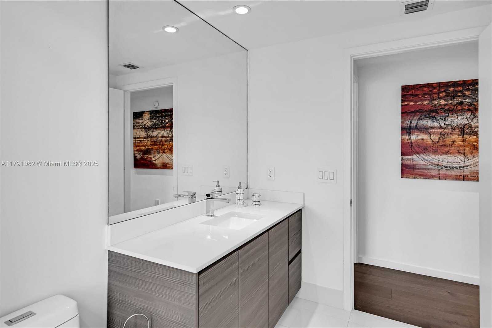 Small Image of 460 #1108, Miami Number 18