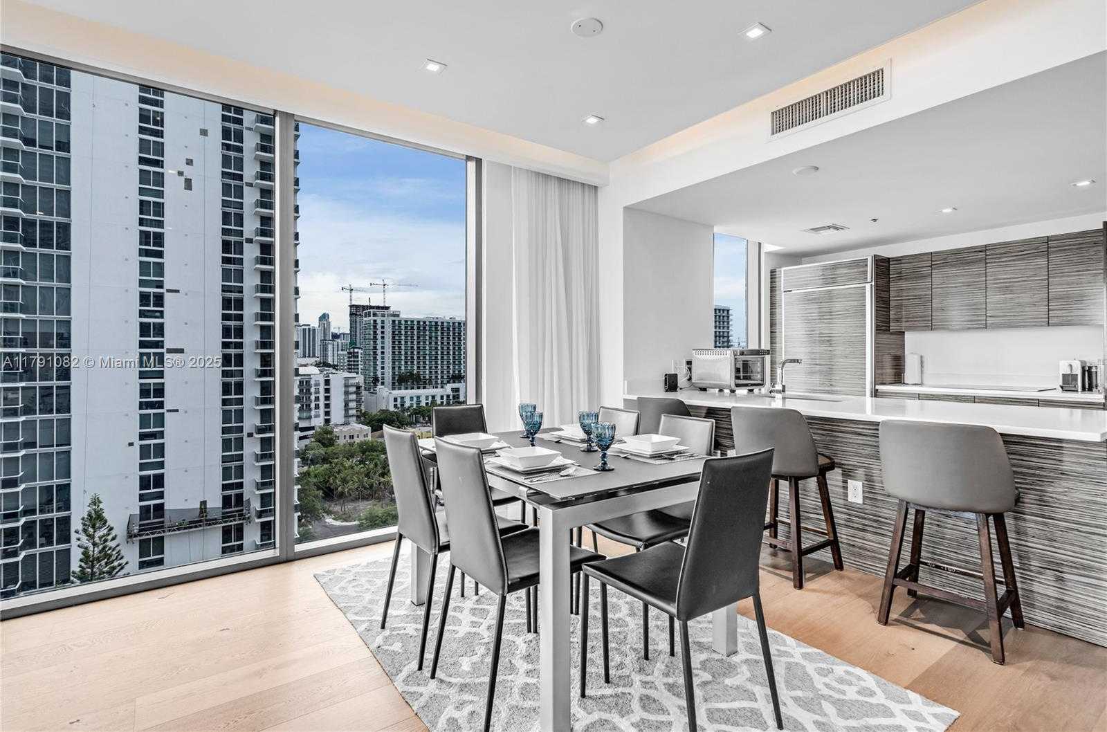 Small Image of 460 #1108, Miami Number 5
