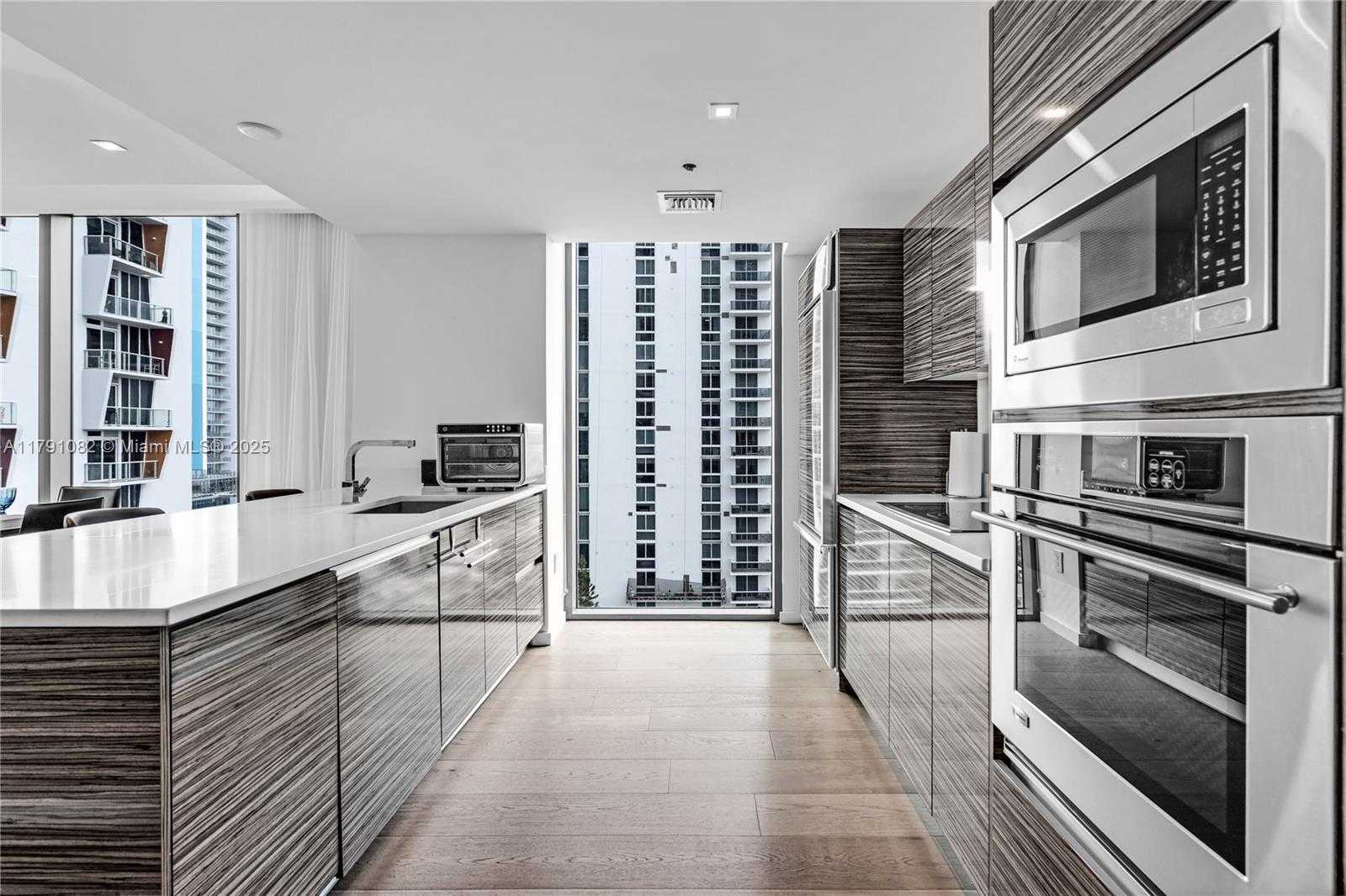 Small Image of 460 #1108, Miami Number 7