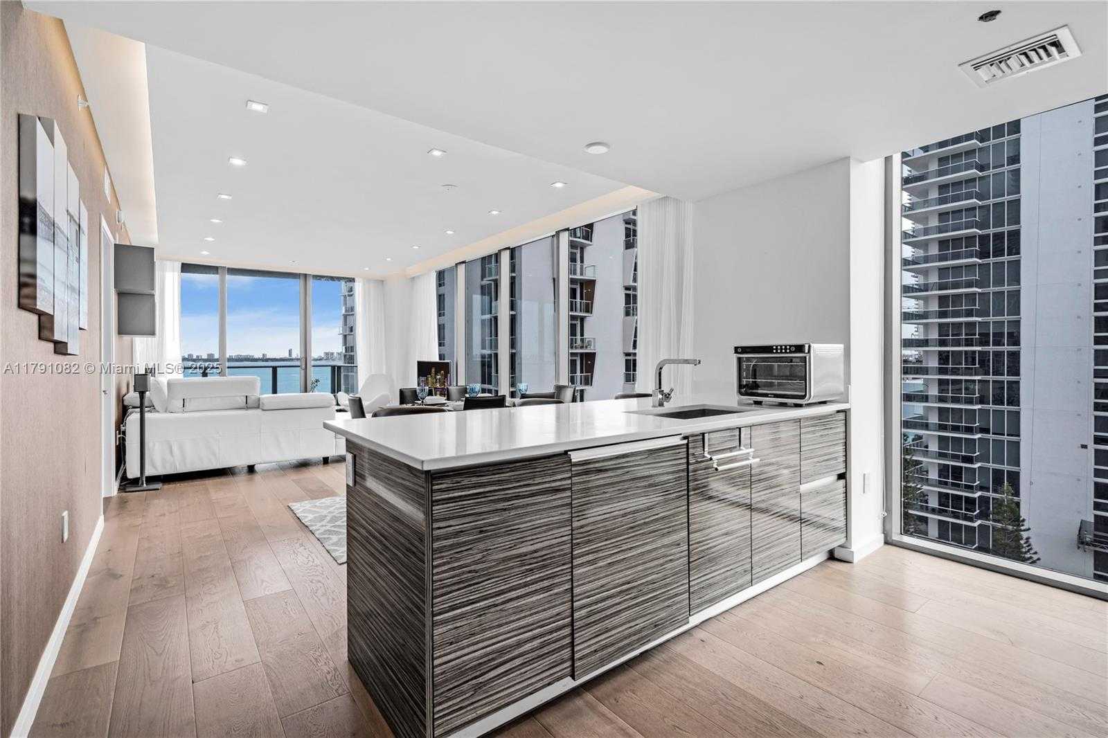 Small Image of 460 #1108, Miami Number 8