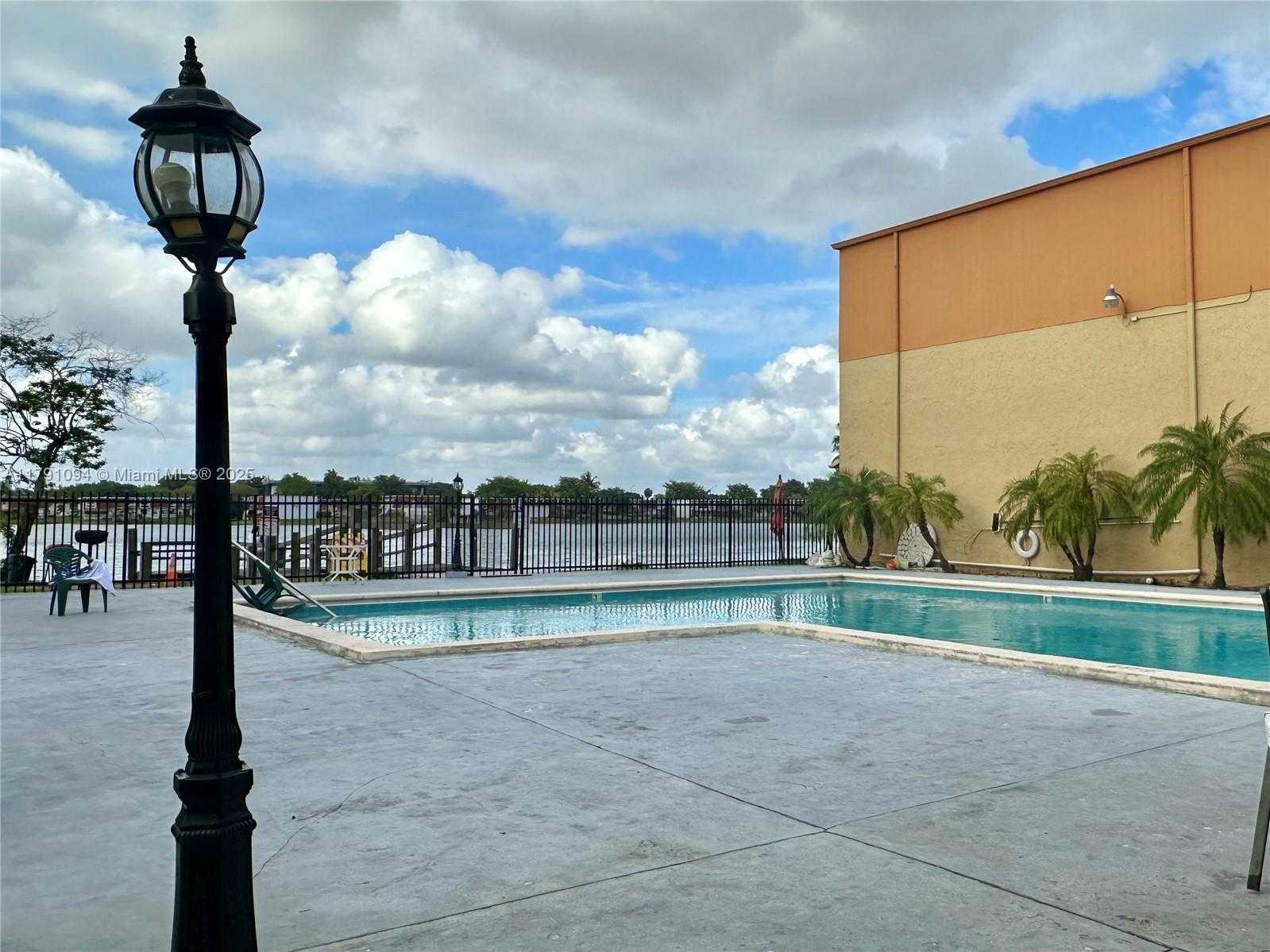 Small Image of 231 NORTH WEST 109TH AVE #206, Miami Number 19