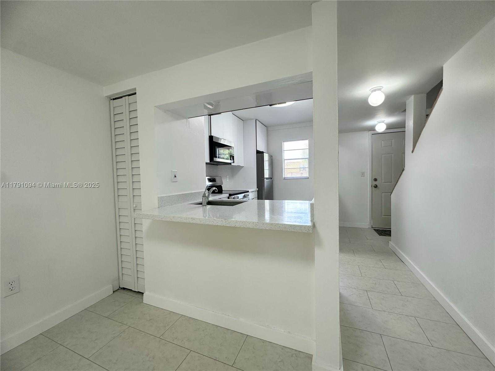 Small Image of 231 NORTH WEST 109TH AVE #206, Miami Number 5