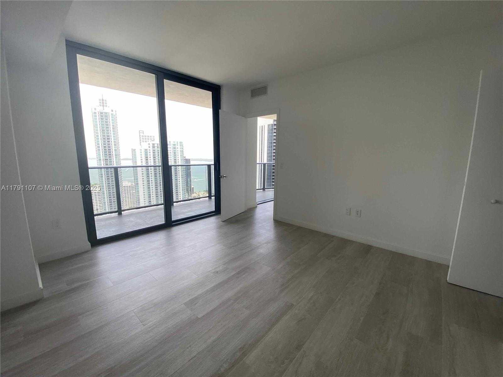 Small Image of 45 SOUTH WEST 9TH ST #3703, Miami Number 12