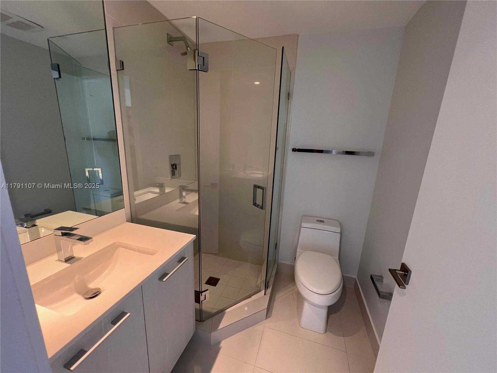 Small Image of 45 SOUTH WEST 9TH ST #3703, Miami Number 21