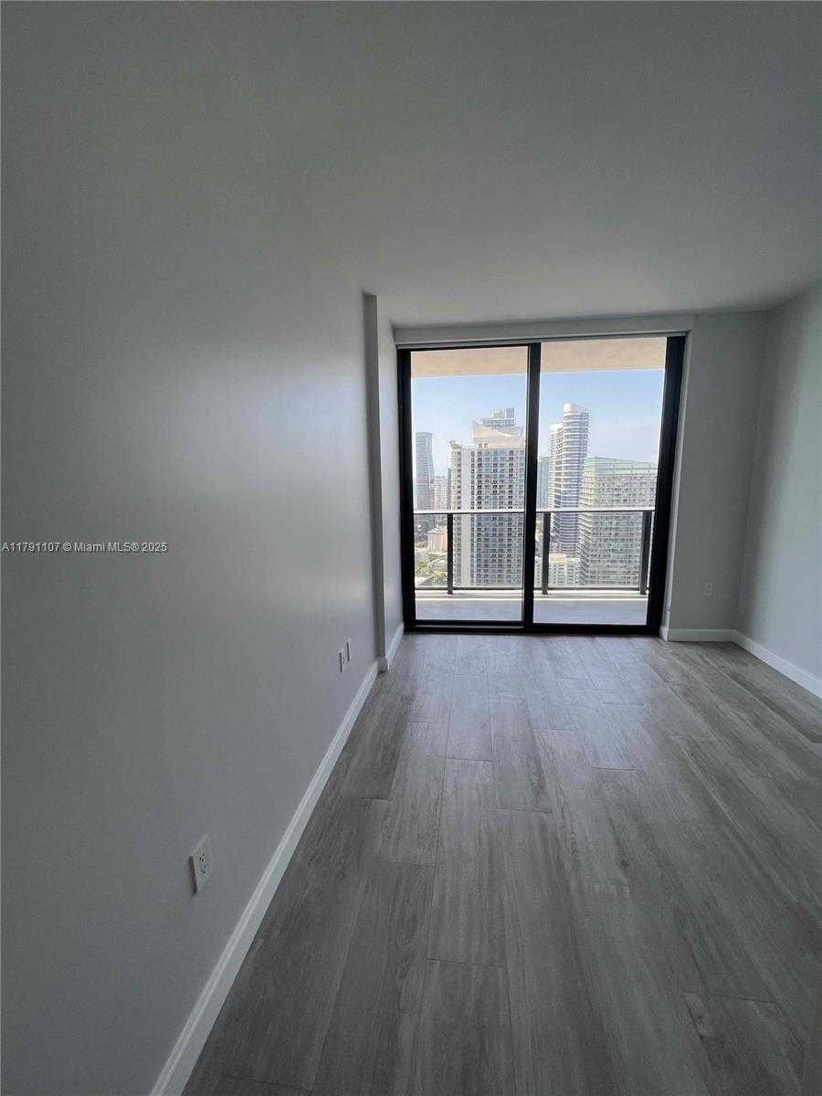 Small Image of 45 SOUTH WEST 9TH ST #3703, Miami Number 23