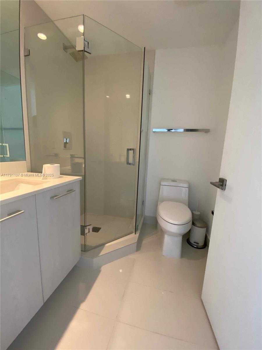 Small Image of 45 SOUTH WEST 9TH ST #3703, Miami Number 33