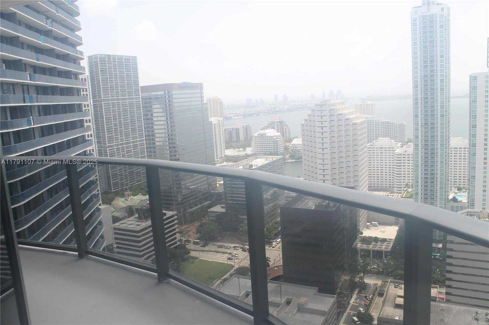 Small Image of 45 SOUTH WEST 9TH ST #3703, Miami Number 42