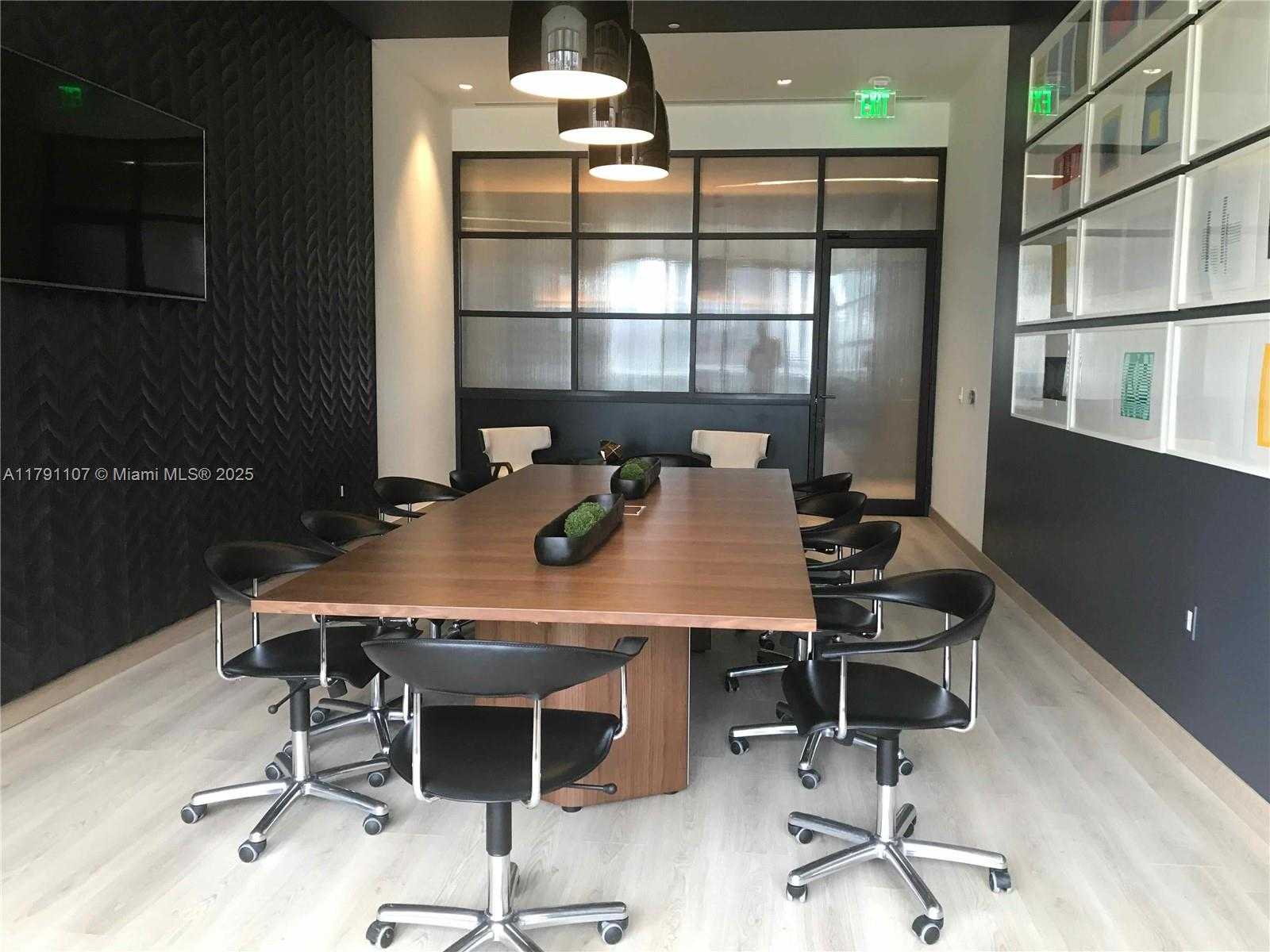 Small Image of 45 SOUTH WEST 9TH ST #3703, Miami Number 60